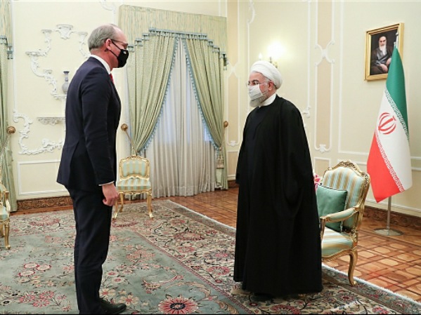 روحانی: فعال شدن برجام منوط به لغو تحریم ها از سوی آمریکا و ایفای تعهدات کامل همه اعضا است روحانی: فعال شدن برجام منوط به لغو تحریم ها از سوی آمریکا و ایفای تعهدات کامل همه اعضا است