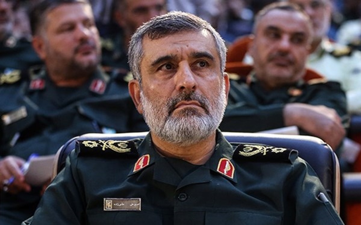 روایت حاجیزاده از جلسه فرماندهان سپاه با روحانی روایت حاجیزاده از جلسه فرماندهان سپاه با روحانی