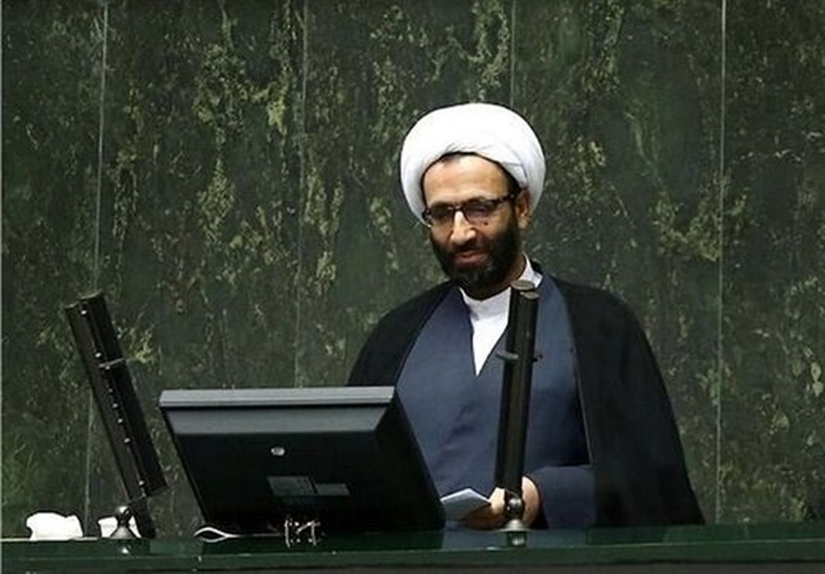 انتقاد عضو هیات رئیسه مجلس از اتهام رشوهگیری یک امام جمعه به نمایندگان انتقاد عضو هیات رئیسه مجلس از اتهام رشوهگیری یک امام جمعه به نمایندگان