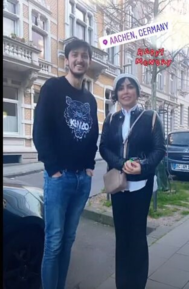 خانم هنرپیشه مهمان سردار آزمون شد خانم هنرپیشه مهمان سردار آزمون شد