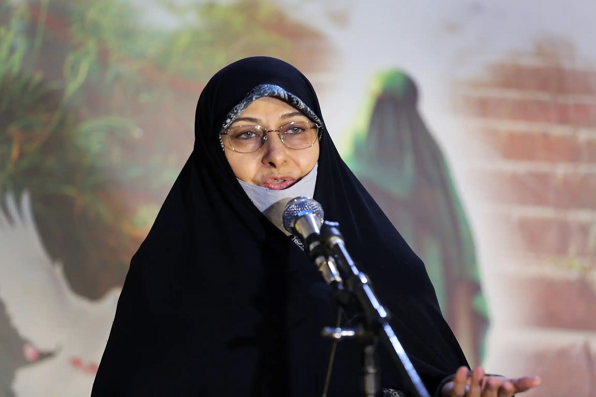 واکنش معاون زنان ریاست جمهوری به برخورد گشت ارشاد با یک مادر: دلجویی فوری نشان از آن دارد که نیروی انتظامی هم به جایگاه زن و مادر به خوبی واقف است واکنش معاون زنان ریاست جمهوری به برخورد گشت ارشاد با یک مادر: دلجویی فوری نشان از آن دارد که نیروی انتظامی هم به جایگاه زن و مادر به خوبی واقف است