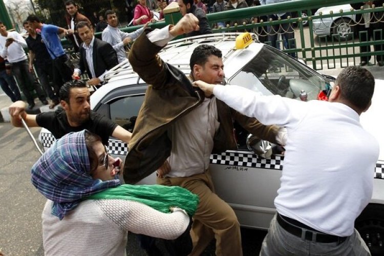 هشدارهایِ یک نظرسنجیِ داخلی هشدارهایِ یک نظرسنجیِ داخلی