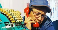 پاسخ مازیار لرستانی به یک سوال عجیب؛ چرا هنوز حجاب داری؟! پاسخ مازیار لرستانی به یک سوال عجیب؛ چرا هنوز حجاب داری؟!