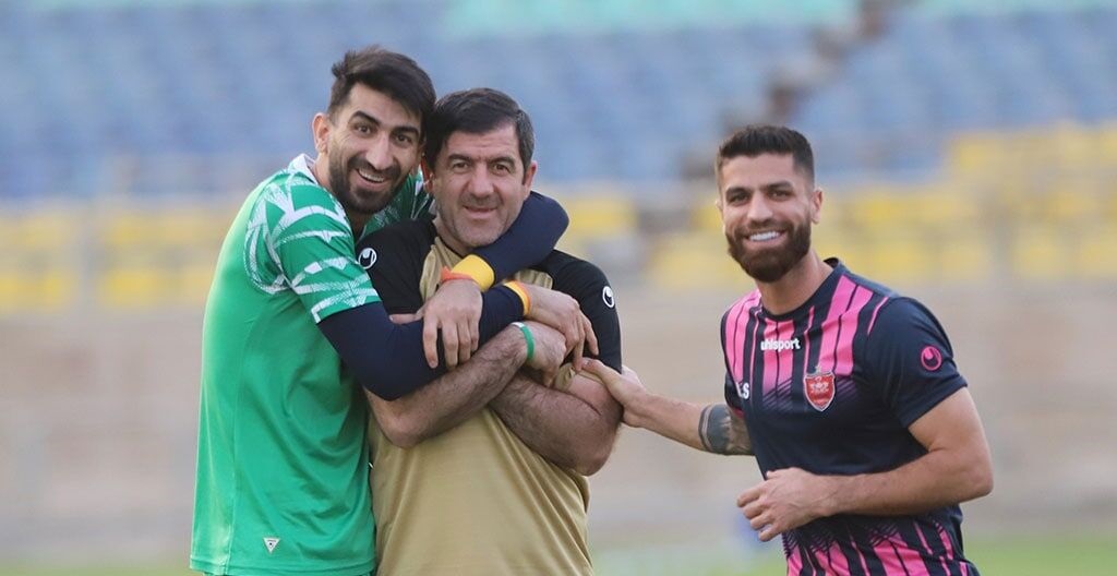 قلق مربی بداخلاق پرسپولیس را فقط این ستاره می داند قلق مربی بداخلاق پرسپولیس را فقط این ستاره می داند