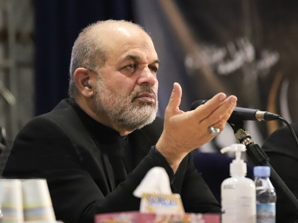 وزیر کشور: تاکنون گزارشی مبنی بر ضرب و شتم مهسا امینی، از طرف دستگاه&zwnj;های نظارتی به ما ارائه نشده