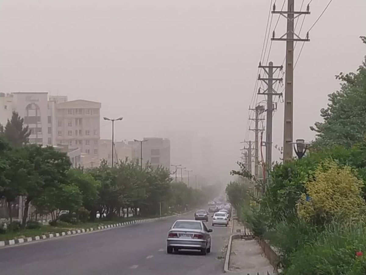 هشدار درباره وزش بادهای شدید لحظهای در تهران هشدار درباره وزش بادهای شدید لحظهای در تهران