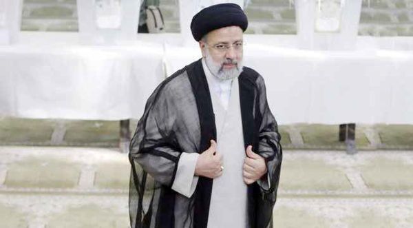 دعوت از رئیسی برای رفتن روی مین استعفا دعوت از رئیسی برای رفتن روی مین استعفا