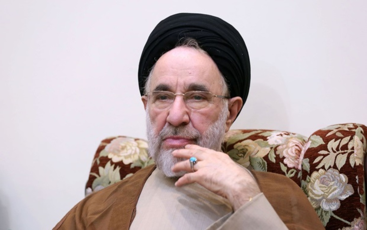 محمد خاتمی: باید بپذیرید که بخش کثیری از جامعه، حجاب اجباری را نمیخواهند محمد خاتمی: باید بپذیرید که بخش کثیری از جامعه، حجاب اجباری را نمیخواهند
