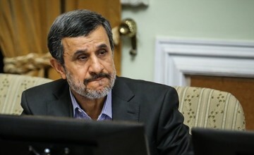 دلارهایی که احمدی نژاد این ور و آن ور دنیا خرج می کند از کجا می آید؟ /زمان مهار کردن او رسیده است دلارهایی که احمدی نژاد این ور و آن ور دنیا خرج می کند از کجا می آید؟ /زمان مهار کردن او رسیده است