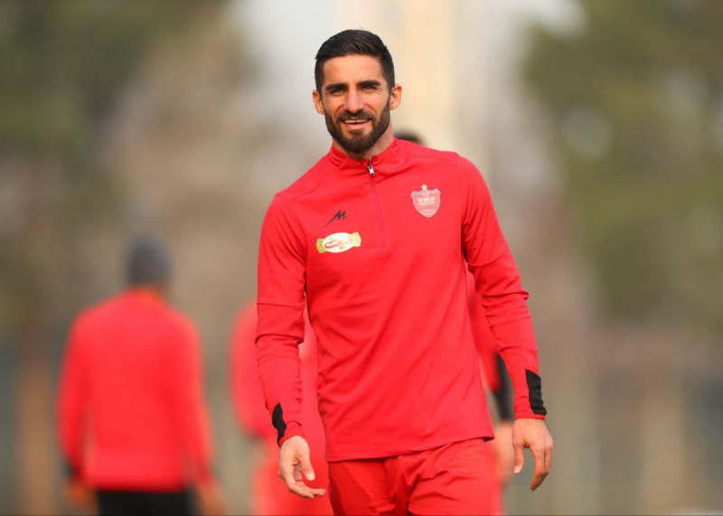 لبخند ستاره پرسپولیس بعد از شکست ویروس لبخند ستاره پرسپولیس بعد از شکست ویروس