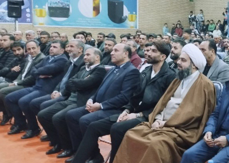 حضور بیرانوند سالن ورامین را بند آورد! (عکس) حضور بیرانوند سالن ورامین را بند آورد! (عکس)