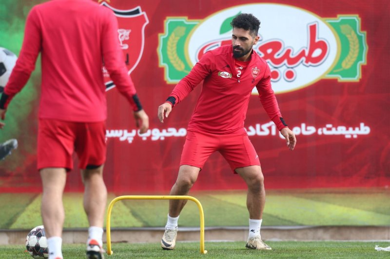 صورت زخمی پرسپولیس بالاخره در زمین چمن صورت زخمی پرسپولیس بالاخره در زمین چمن
