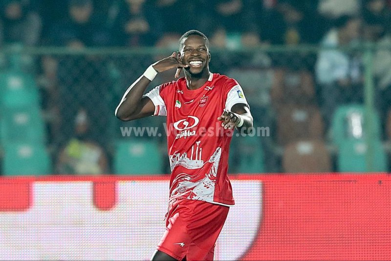 مهاجم جنجالی از لیست پرسپولیس خط خورد مهاجم جنجالی از لیست پرسپولیس خط خورد