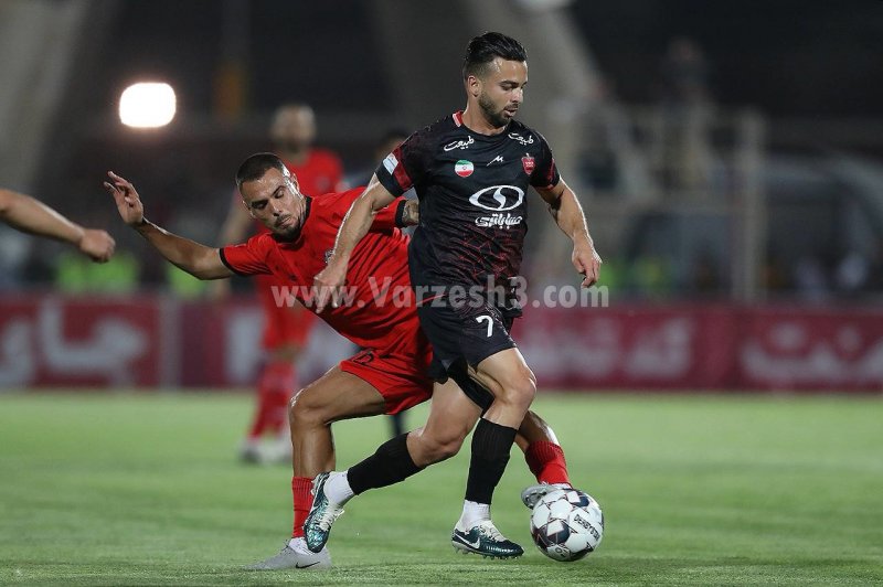 تکرار پاس گل به پرسپولیس در برنامه ریکی تکرار پاس گل به پرسپولیس در برنامه ریکی