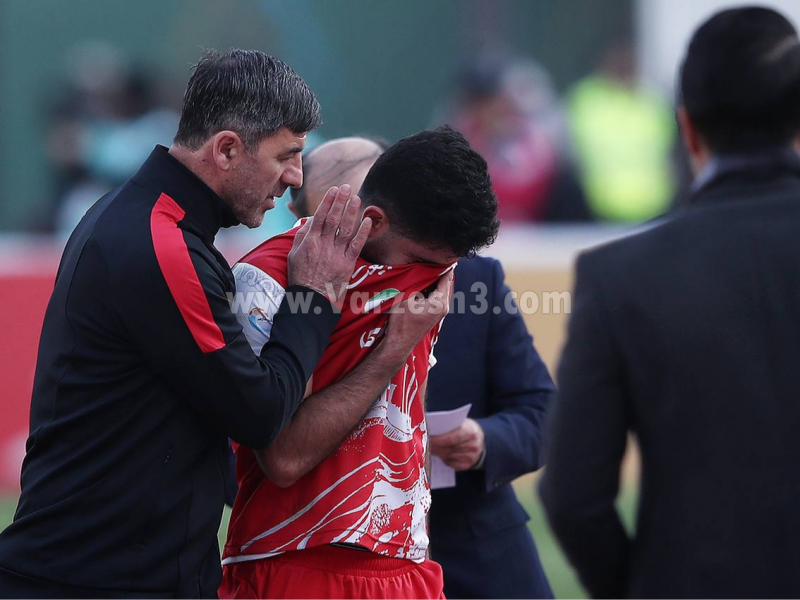 پاسخ هواداران به عذرخواهی ستاره پرسپولیس پاسخ هواداران به عذرخواهی ستاره پرسپولیس