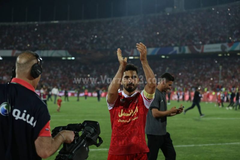 شوخی هواداران پرسپولیس با کنایه جدی عالیشاه شوخی هواداران پرسپولیس با کنایه جدی عالیشاه