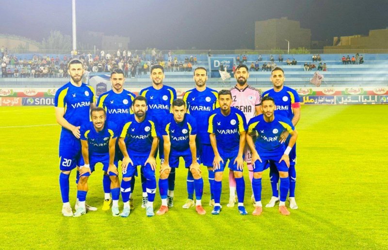 مربی آبیپوشان پنجاه میلیون جریمه شد مربی آبیپوشان پنجاه میلیون جریمه شد