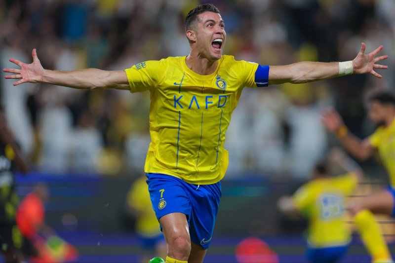 پیشنهاد تمدید قرارداد النصر به کریس رونالدو پیشنهاد تمدید قرارداد النصر به کریس رونالدو