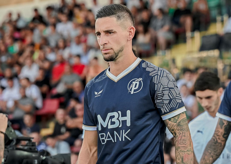 درخشش گزینه دفاع چپ پرسپولیس با دو پاس گل درخشش گزینه دفاع چپ پرسپولیس با دو پاس گل