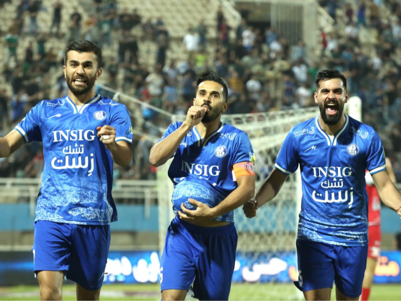 خبر تولد فرزند کاپیتان استقلال خوزستان با یک شوت! خبر تولد فرزند کاپیتان استقلال خوزستان با یک شوت!