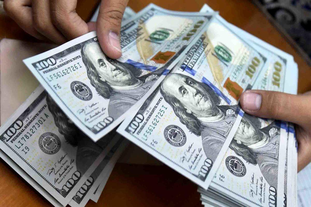 قیمت دلار آزاد در بازار امروز شنبه ۱۷ آذر قیمت دلار آزاد در بازار امروز شنبه ۱۷ آذر