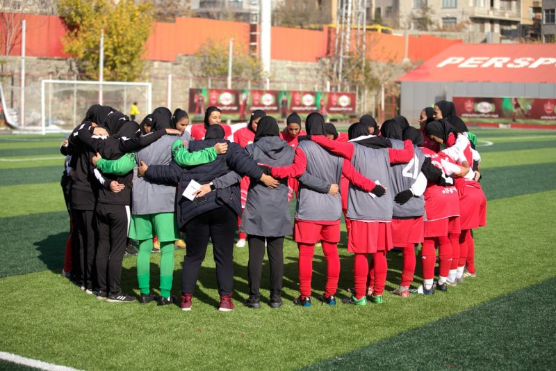زنان پرسپولیس و بازی تدارکاتی با تیم اماراتی! زنان پرسپولیس و بازی تدارکاتی با تیم اماراتی!