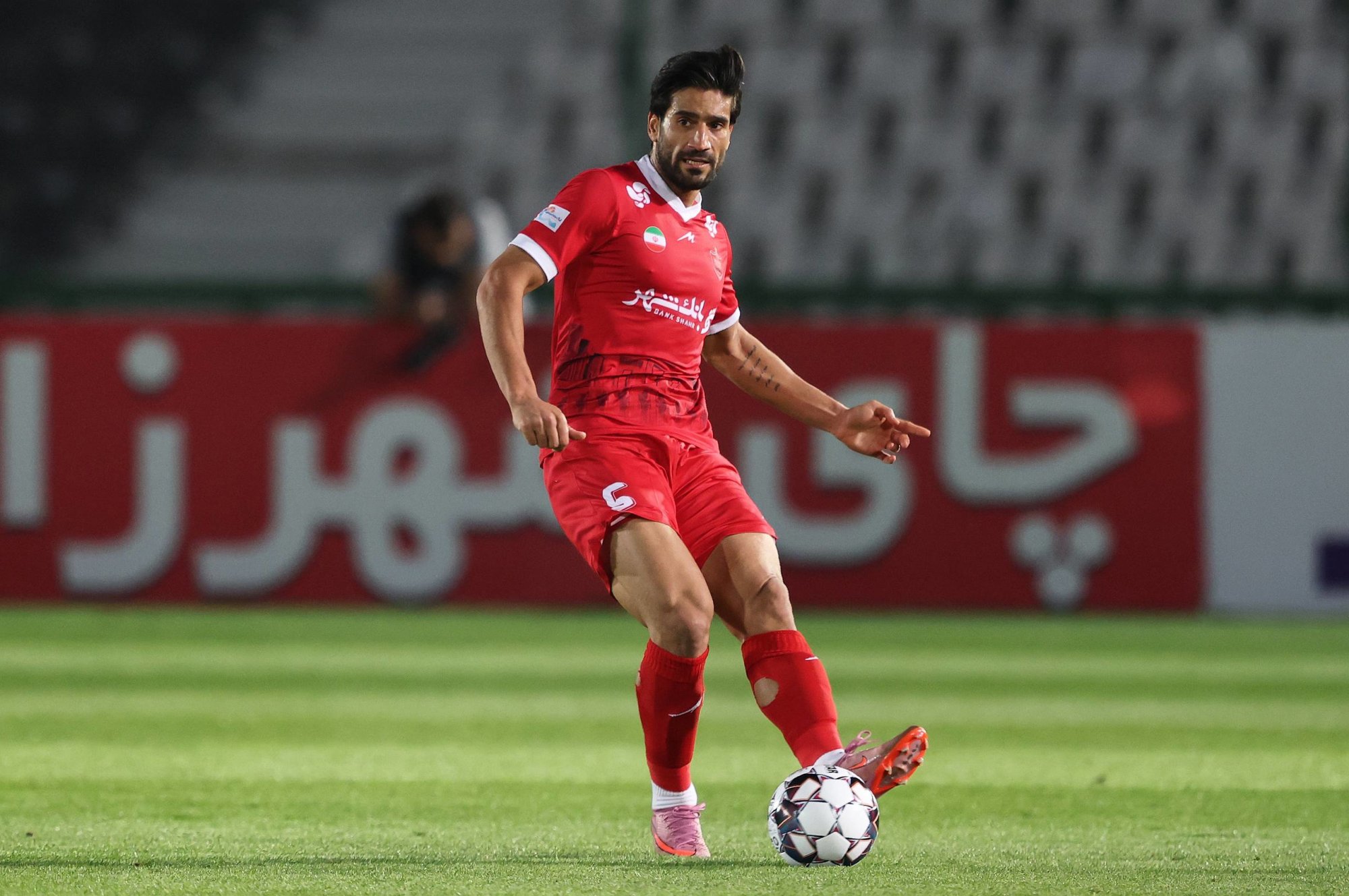 ابهام بزرگ در مورد خط دفاع پرسپولیس مقابل تراکتور