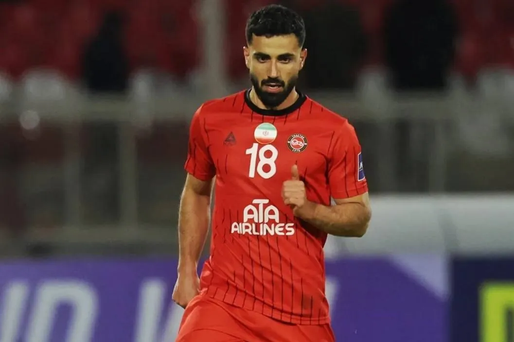 بازیِ نکونام برای پرسپولیس؛ رامین رضاییان تراکتوری میشود بازیِ نکونام برای پرسپولیس؛ رامین رضاییان تراکتوری میشود