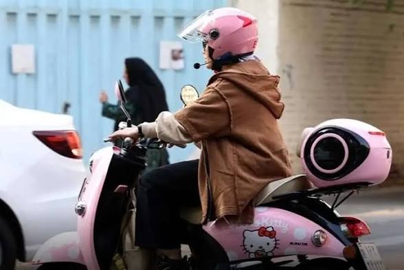 گواهینامه بانوان آماده شد؟ گواهینامه بانوان آماده شد؟