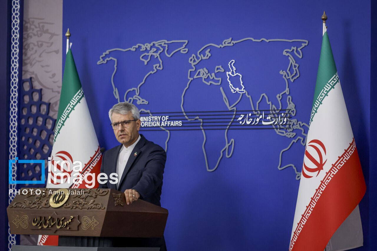 بقائی: ایران دیکته آمریکایی را نمیپذیرد بقائی: ایران دیکته آمریکایی را نمیپذیرد