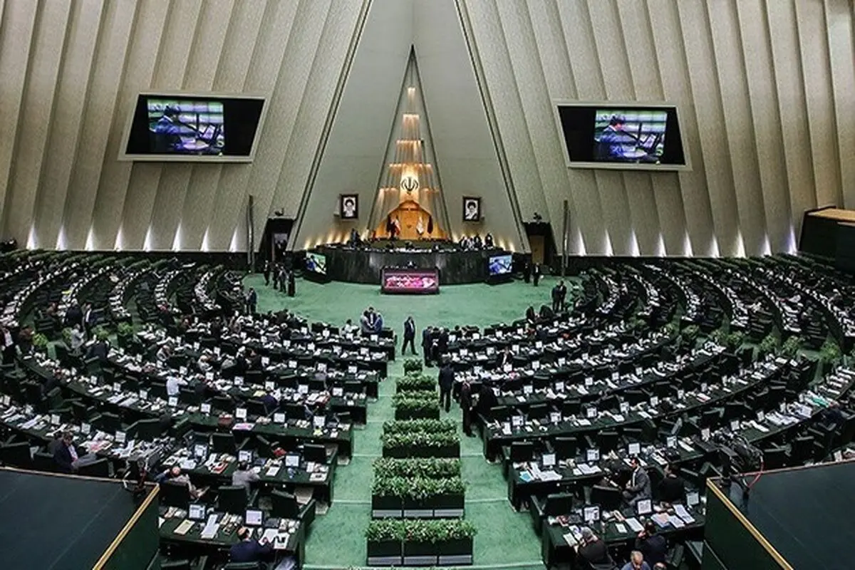 چرا باید در داخل، فضایی ایجاد کنیم که گلوی خودمان را بفشاریم؟ چرا باید در داخل، فضایی ایجاد کنیم که گلوی خودمان را بفشاریم؟