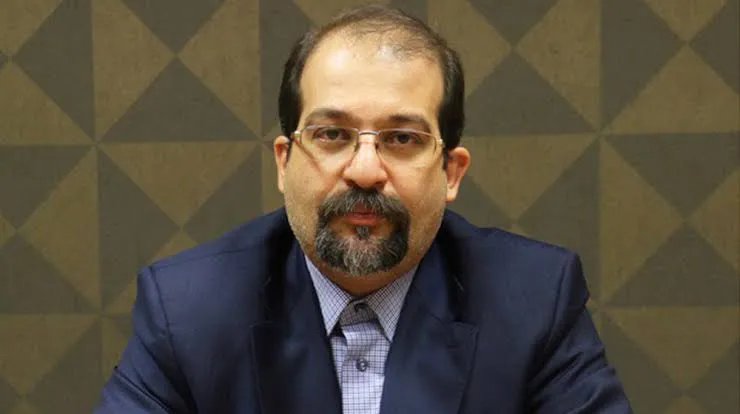کامبیز پیکارجو رئیس هیات مدیره بیمه البرز شد کامبیز پیکارجو رئیس هیات مدیره بیمه البرز شد